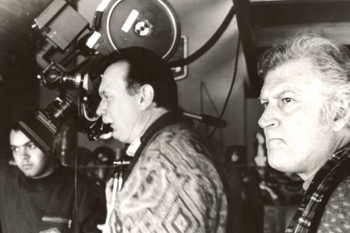 Pino Solanas, un faro para estos tiempos de tempestades y oscuridad - El  Extremo Sur